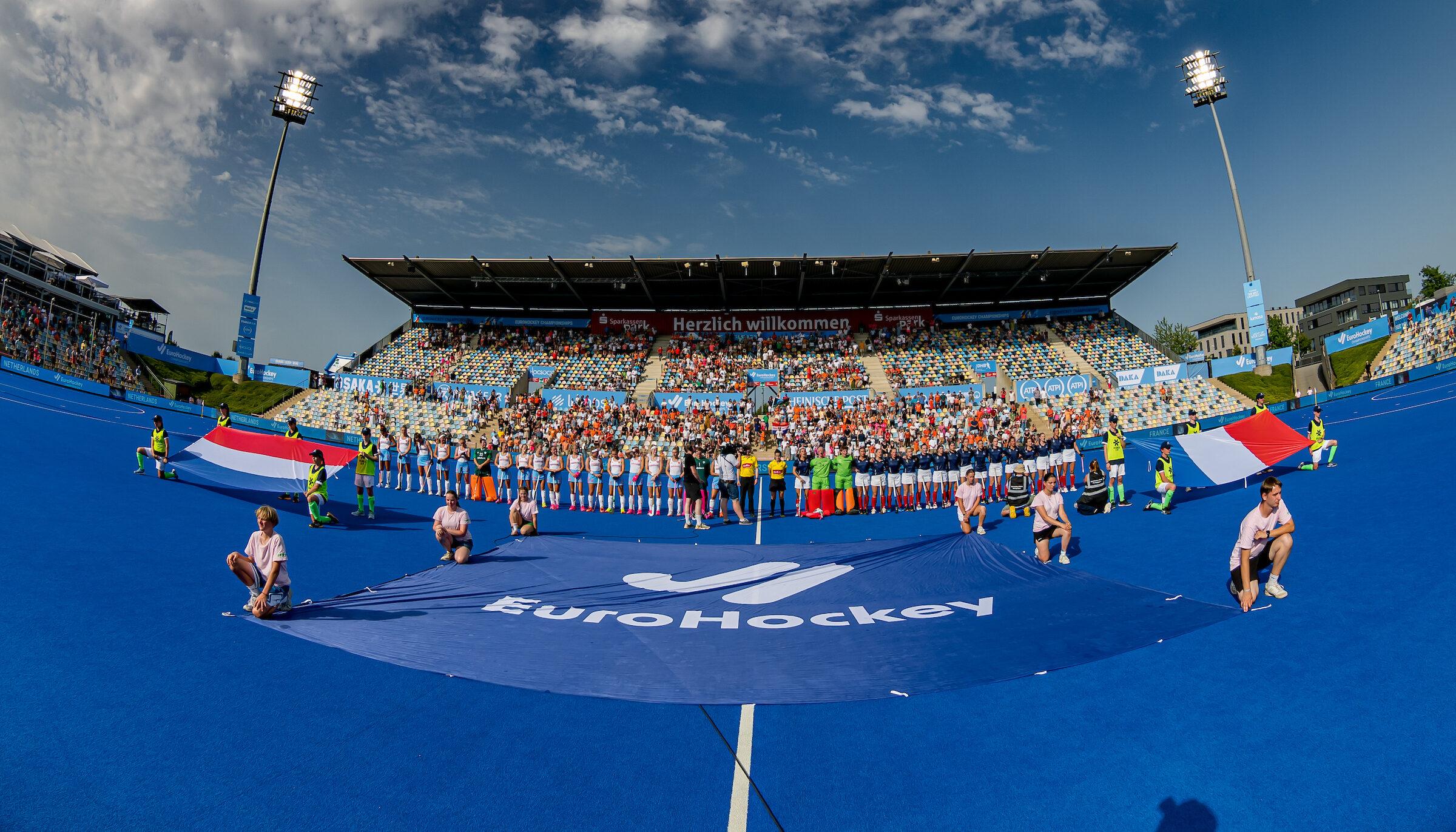 Jansen and Matla ease Oranje into Pool A top spot